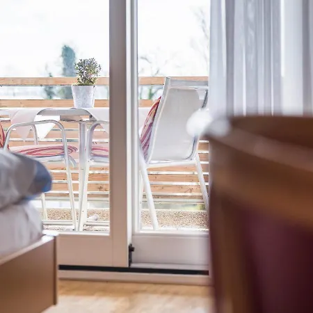 Appartementhotel Roehrenbach Szálloda