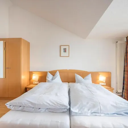 Szálloda Appartementhotel Roehrenbach *