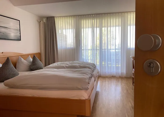 Appartementhotel Roehrenbach Hotel *